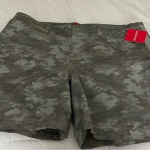 Spank Camo Shorts - 6-inch inseam